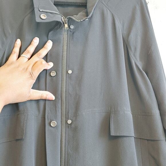 Eileen Fisher Black Silk Crepe de Chine Zip Front Jacket Sz M - Picture 5 of 11